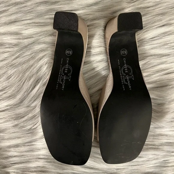 Chinese Laundry Shimmering Fabric Block Heel Sandals - Picture 5 of 9